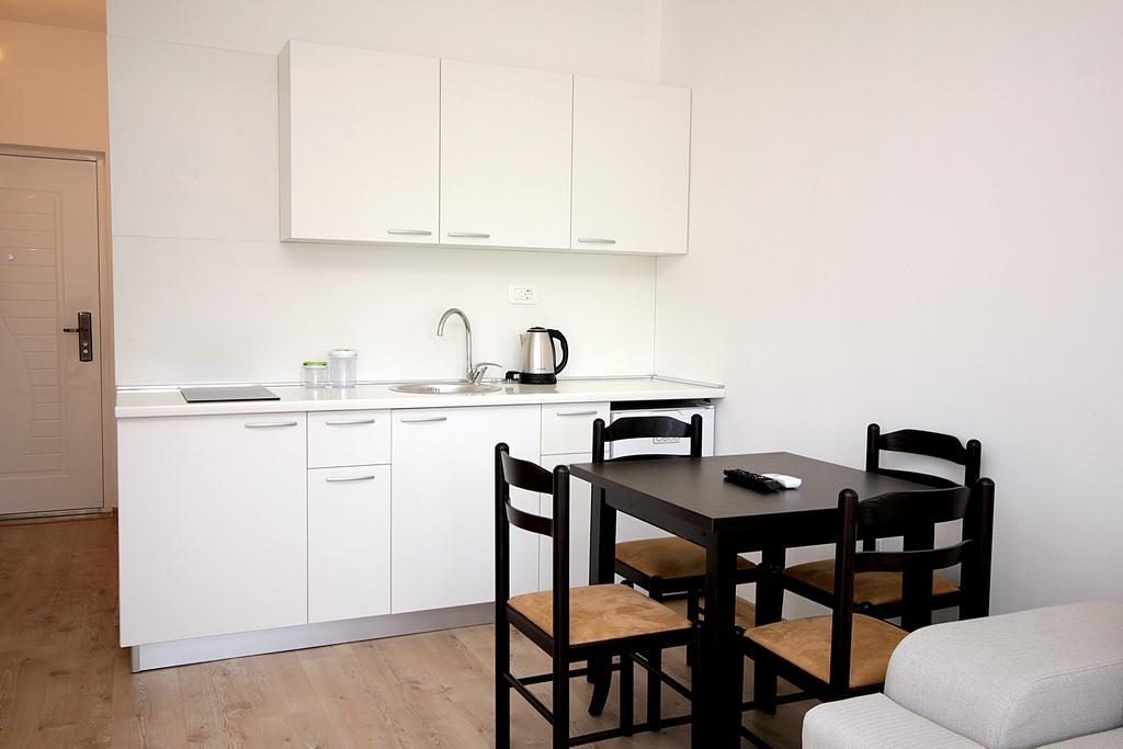 Apartmani Begovic Bar Zewnętrze zdjęcie