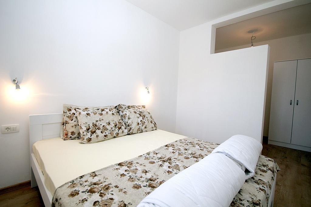 Apartmani Begovic Bar Zewnętrze zdjęcie